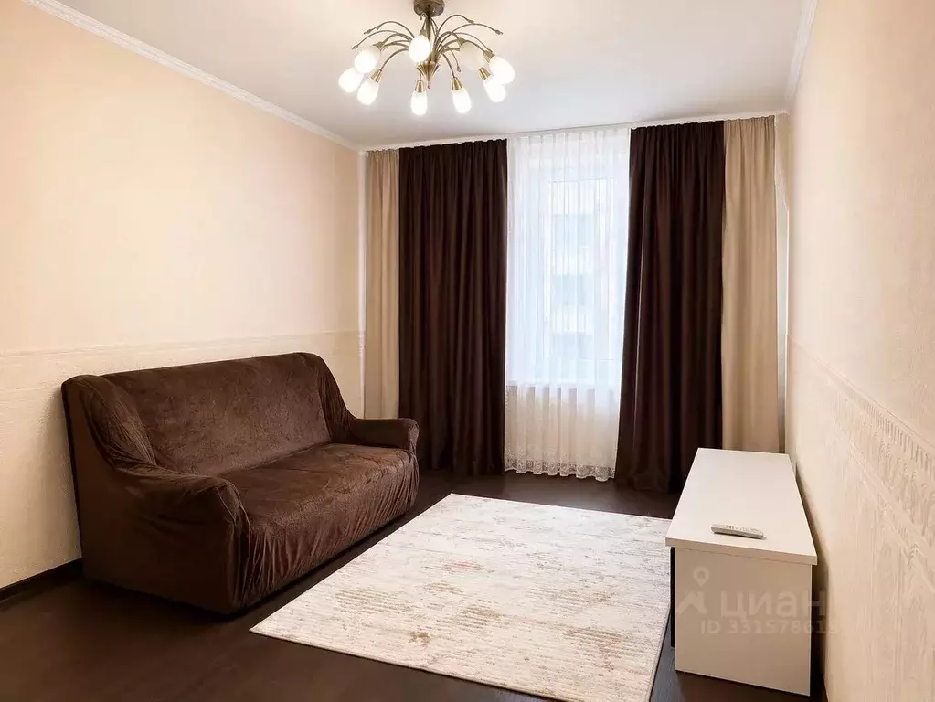 3-к кв. Крым, Алушта ул. Богдана Хмельницкого, 11/1 (71.0 м) - Фото 1