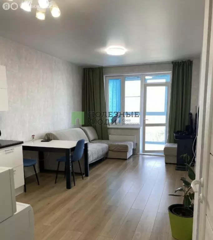 2-комнатная квартира: Красноярск, улица Петра Подзолкова, 21 (50 м) - Фото 0