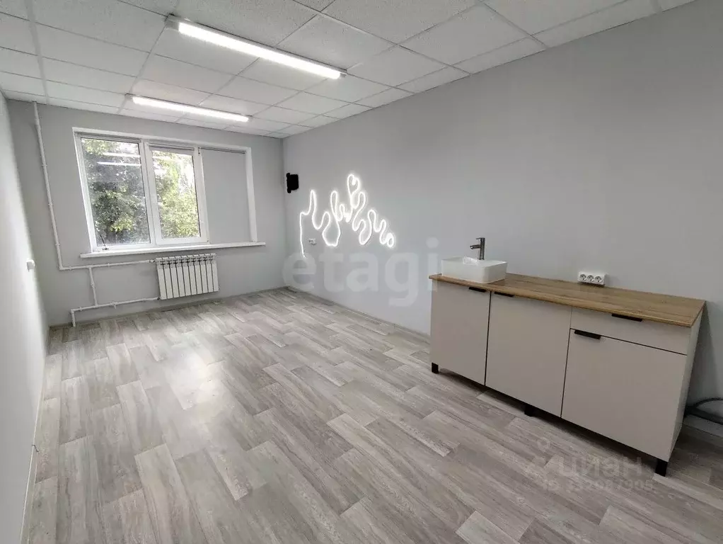 Офис в Ивановская область, Иваново Революционная ул., 78Б (17 м) - Фото 2
