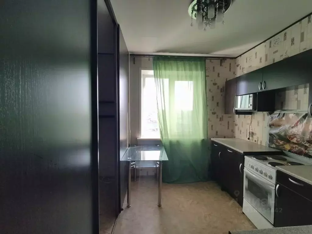 Студия Омская область, Омск Тарская ул., 261к1 (33.0 м) - Фото 1