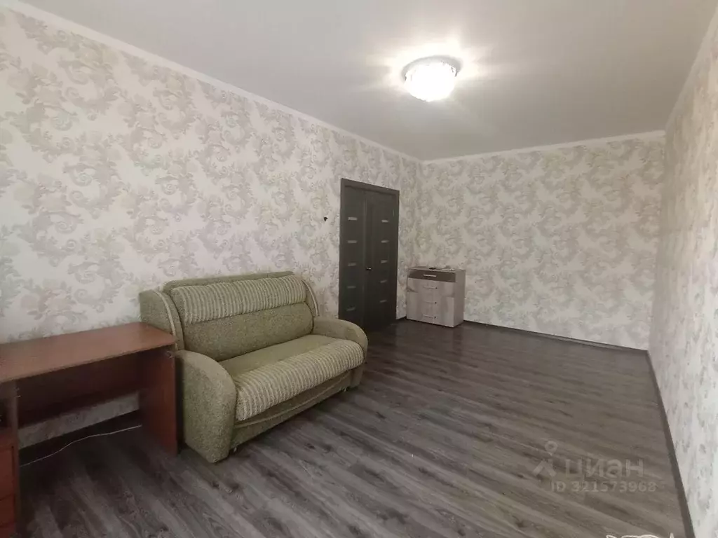 2-к кв. Астраханская область, Астрахань Имени Бабаевского мкр, ул. ... - Фото 0