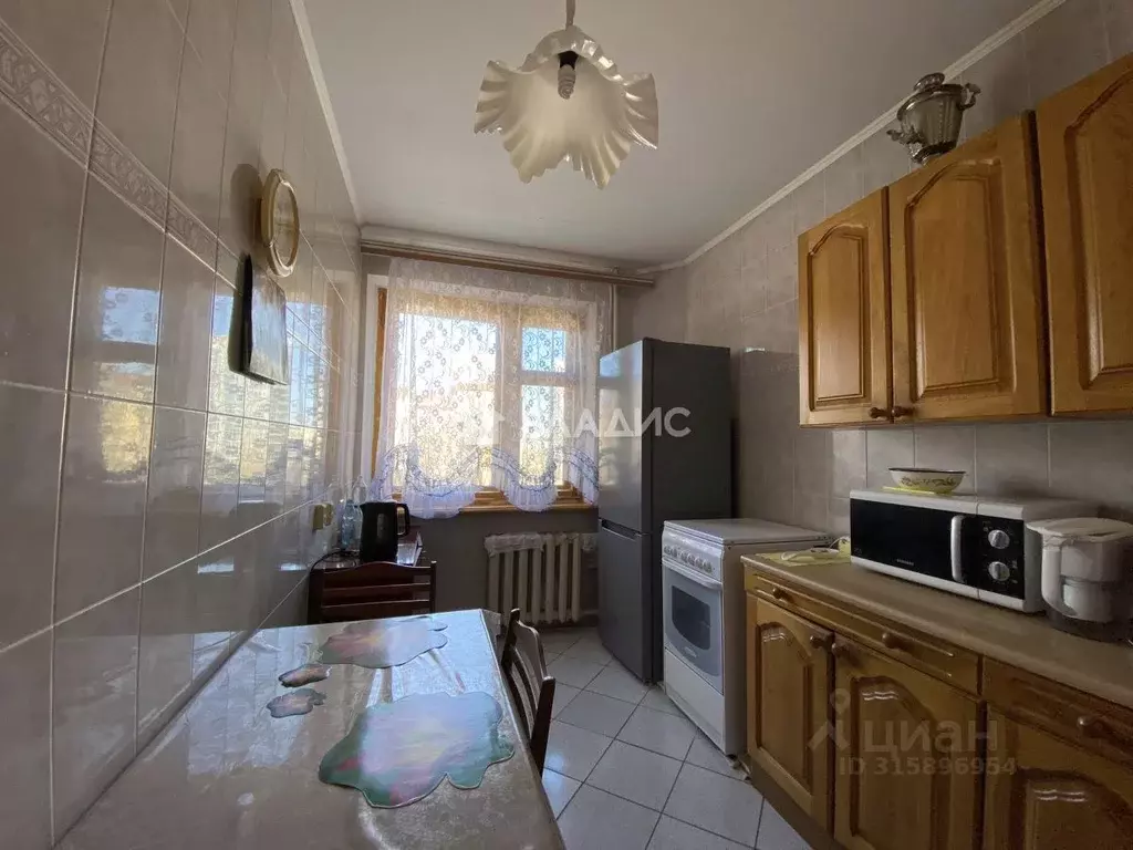 3-к кв. Волгоградская область, Волгоград ул. Землячки, 31 (67.1 м) - Фото 0