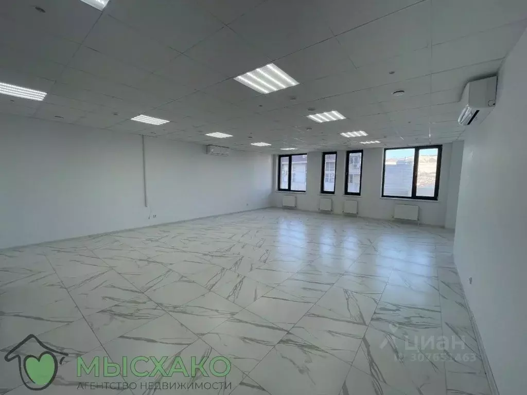 Офис в Краснодарский край, Новороссийск ул. Губернского (67 м) - Фото 2