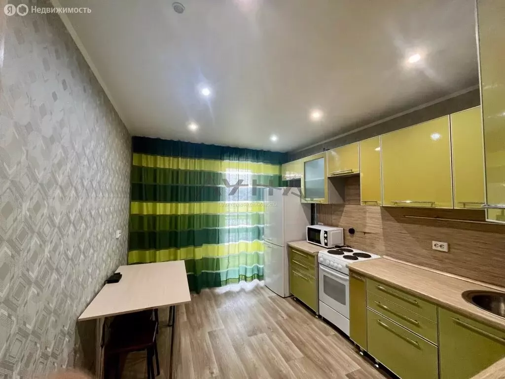 1-комнатная квартира: Набережные Челны, Набережночелнинский проспект, ... - Фото 2