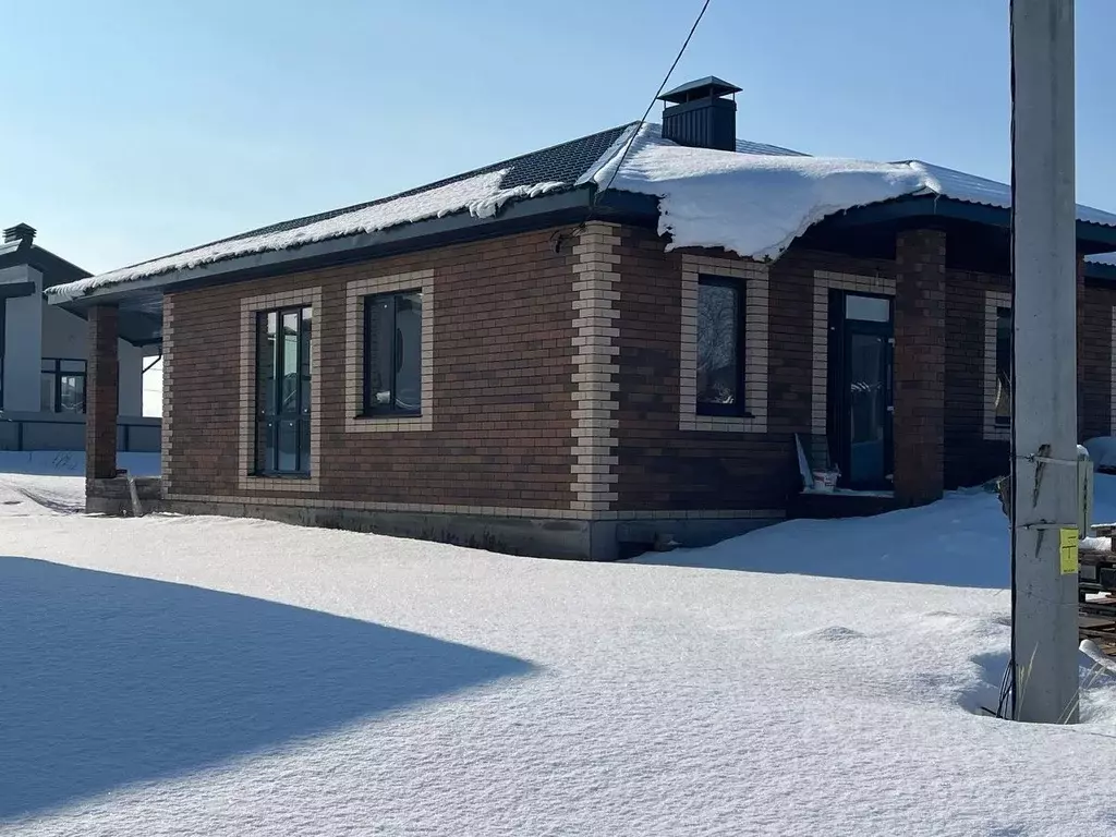 Дом в Башкортостан, Уфа городской округ, с. Нагаево ул. Советская, 13 ... - Фото 0