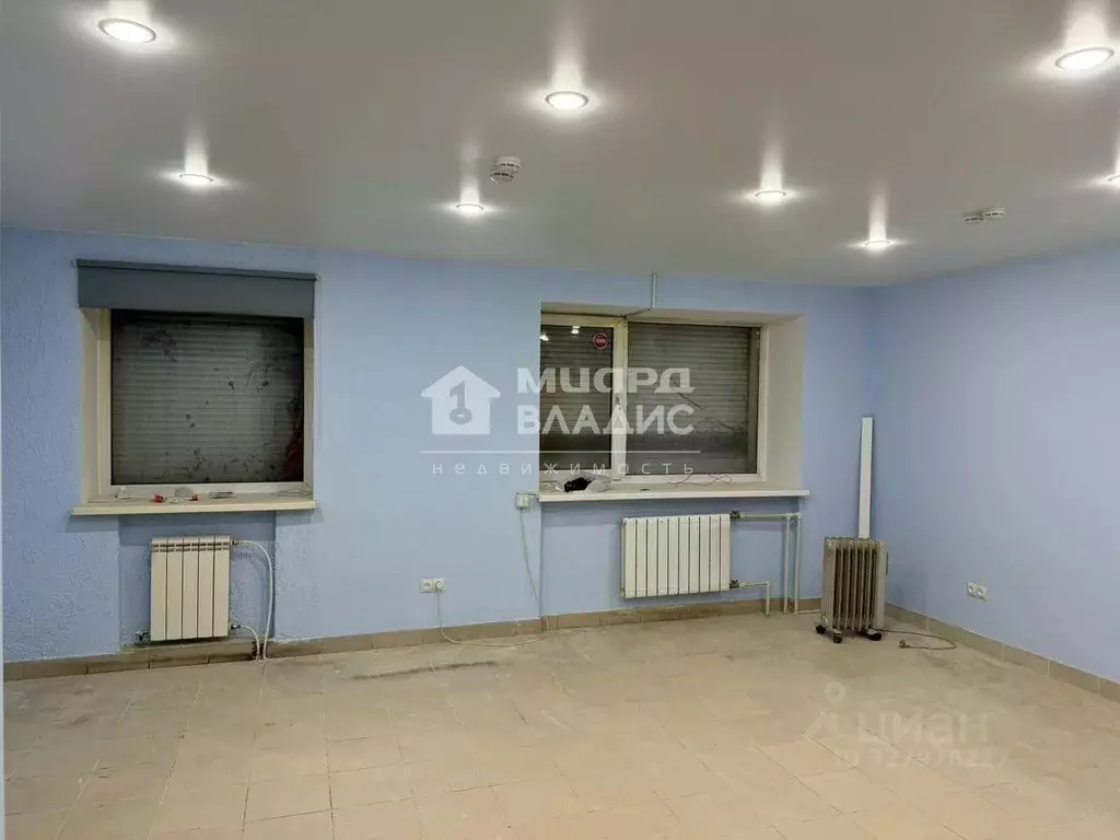 Помещение свободного назначения в Омская область, Омск просп. Карла ... - Фото 1