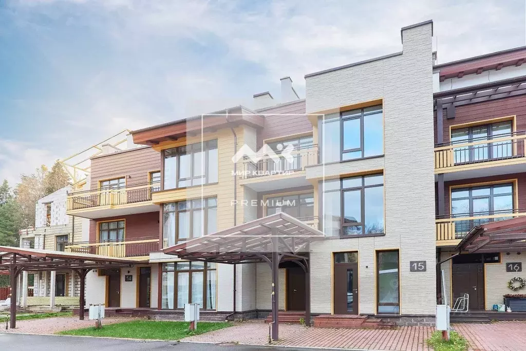 Таунхаус в Санкт-Петербург пос. Лисий Нос, Песочная ул., 5 (331 м) - Фото 0