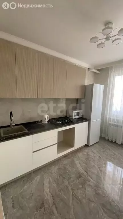 2-комнатная квартира: Владикавказ, проспект Коста, 288А (64.7 м) - Фото 1