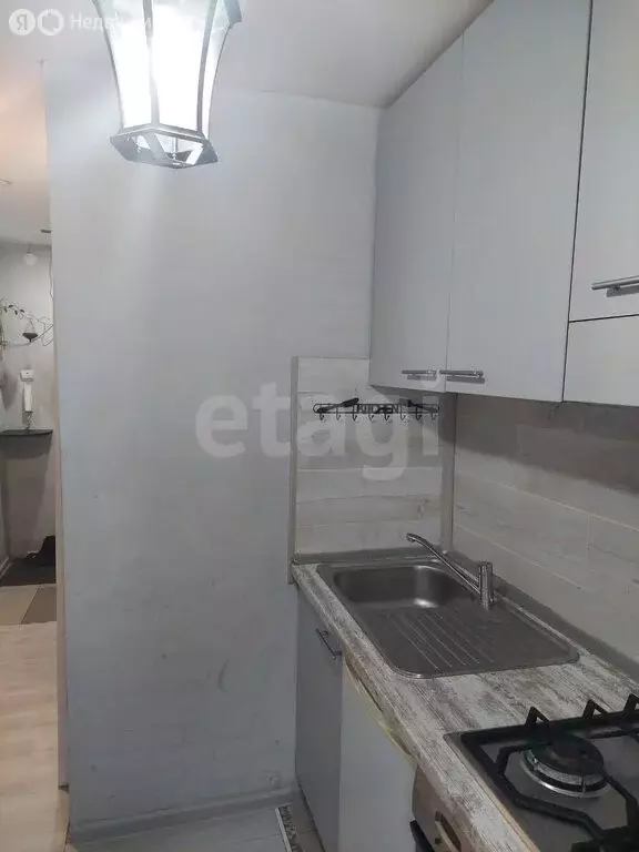 1-комнатная квартира: Саратов, улица имени В.И. Лебедева-Кумача, 72А ... - Фото 2