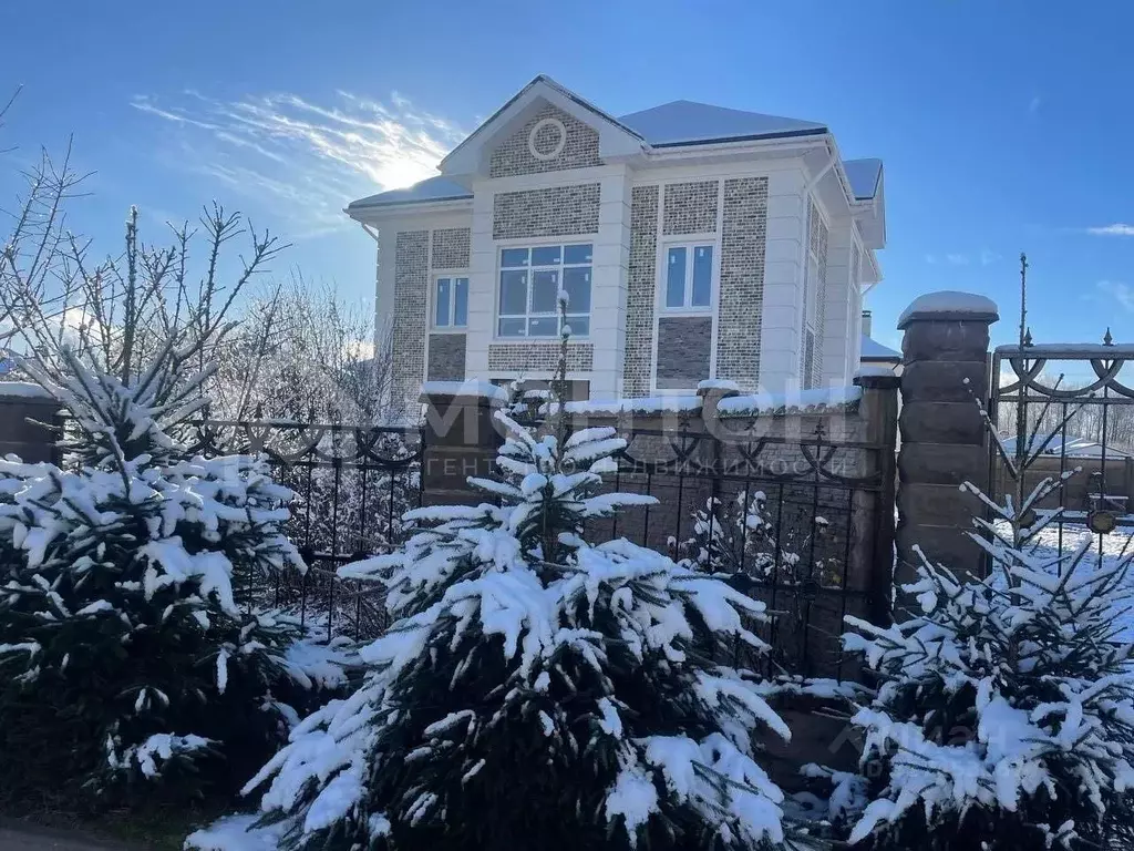 Коттедж в Москва д. Софьино, ул. Центральная (310 м) - Фото 1