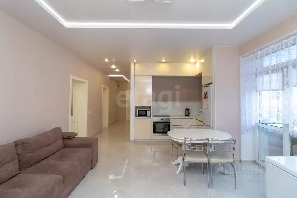 Дом в Тюменская область, Тюмень ул. Александра Сазонова (120 м) - Фото 1