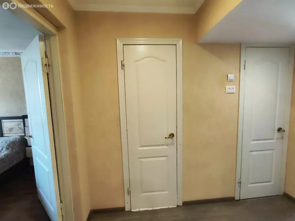 3-комнатная квартира: Сызрань, улица Маршала Жукова, 328 (68 м) - Фото 0