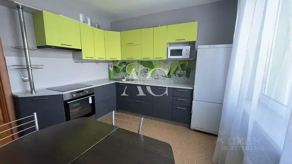 2-к кв. Свердловская область, Верхняя Пышма ул. Свердлова, 1А (55.5 м) - Фото 2