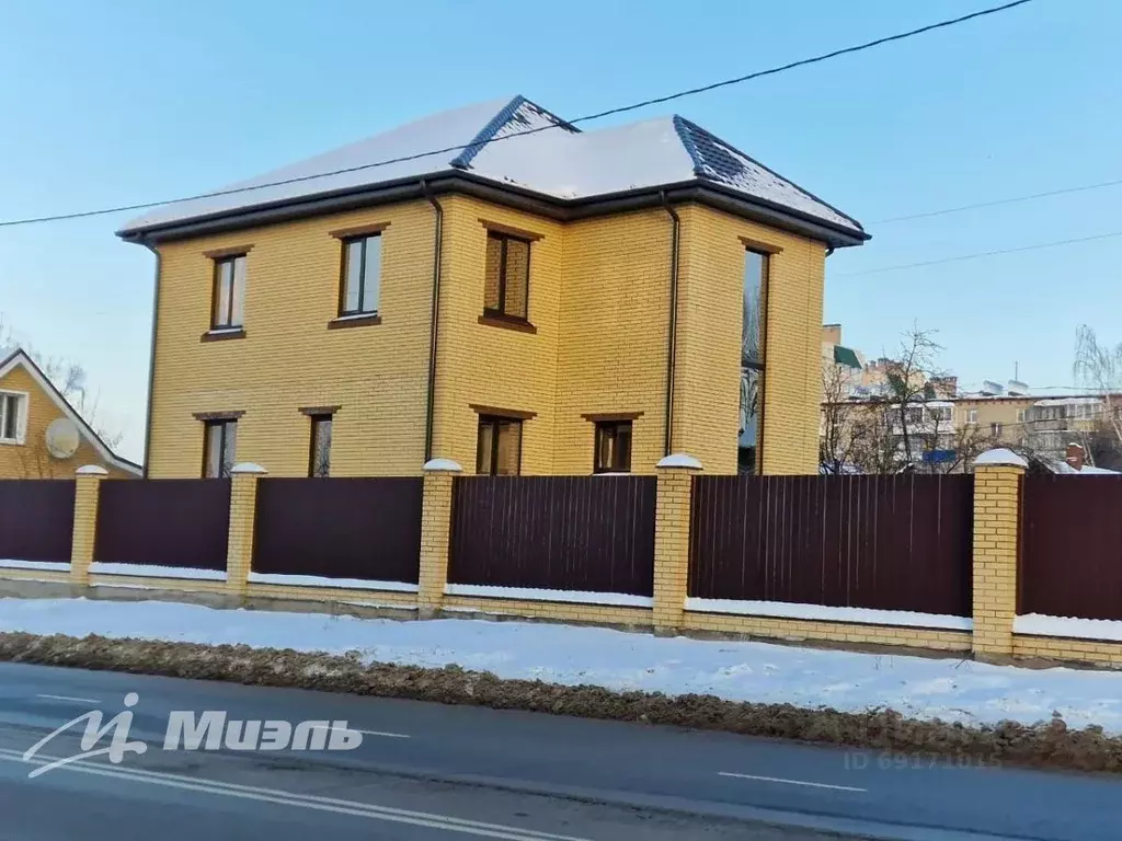 Дом в Орловская область, Орел ул. Медведева, 83 (177 м) - Фото 0