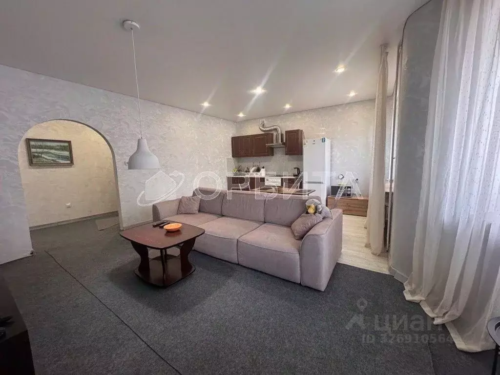 2-к кв. Тюменская область, Тюмень Холодильная ул., 83 (75.0 м) - Фото 2