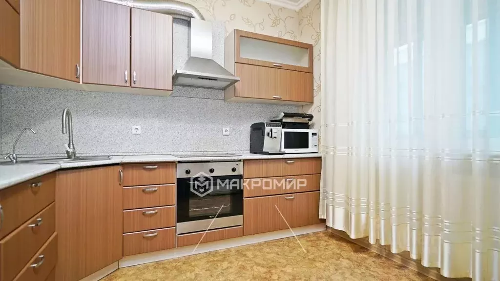 2-к кв. Татарстан, Казань ул. Амирхана Еники, 17 (57.1 м) - Фото 1