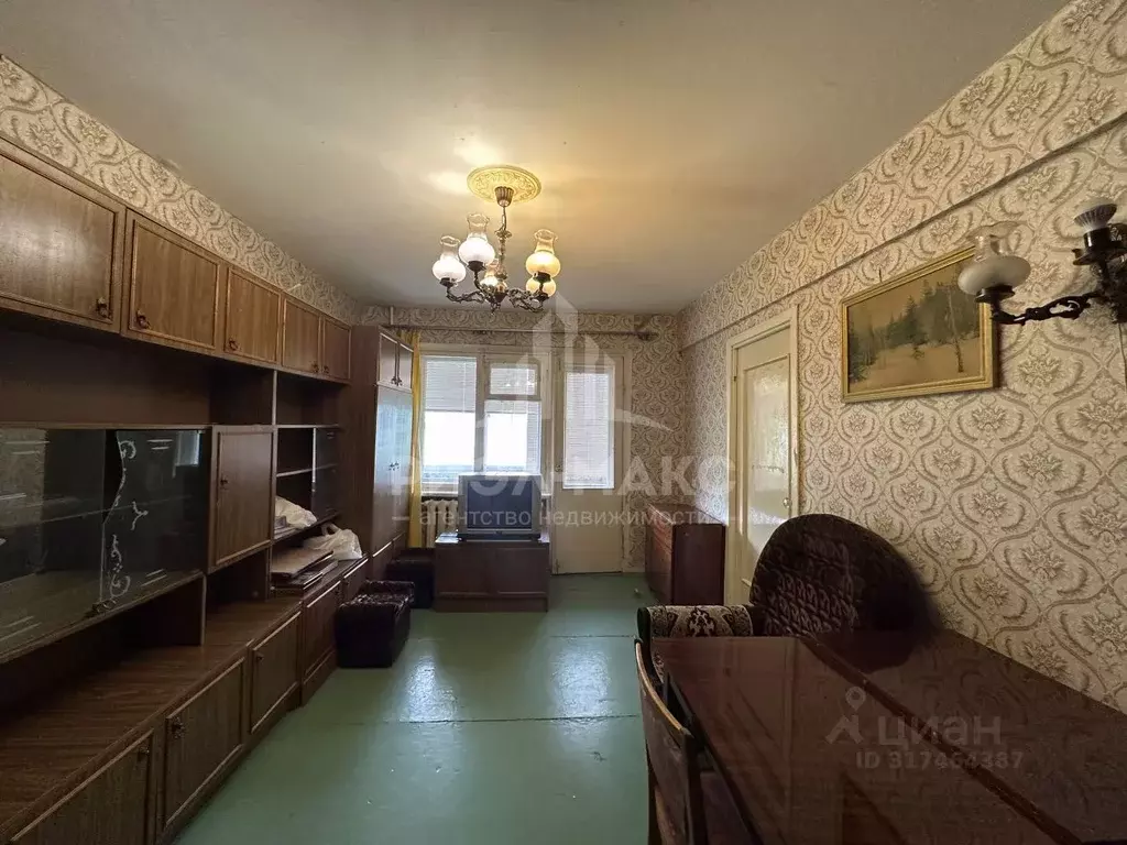 2-к кв. Брянская область, Брянск ул. Димитрова, 118 (44.4 м) - Фото 0