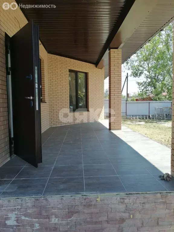 Дом в посёлок Виноградный, Красная улица, 29Б/1 (180 м) - Фото 1