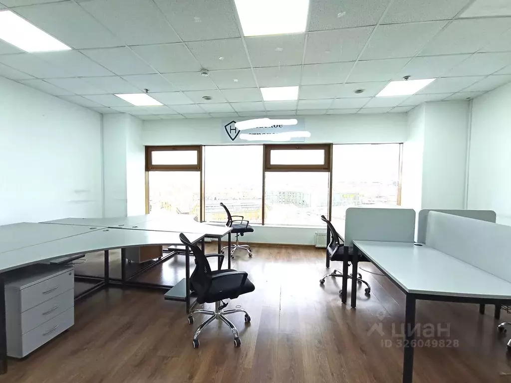 Офис в Санкт-Петербург пл. Александра Невского, 2 (67 м) - Фото 0