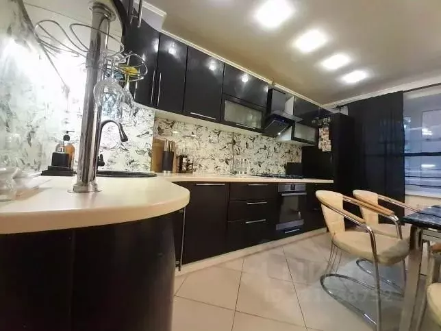 3-к кв. Нижегородская область, Нижний Новгород ул. Максима Горького, ... - Фото 1