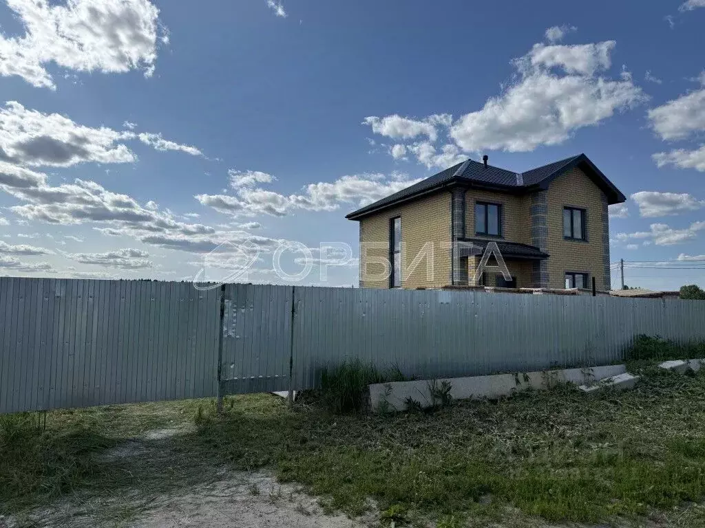 Дом в Тюменская область, Тюменский район, д. Решетникова  (110 м) - Фото 1