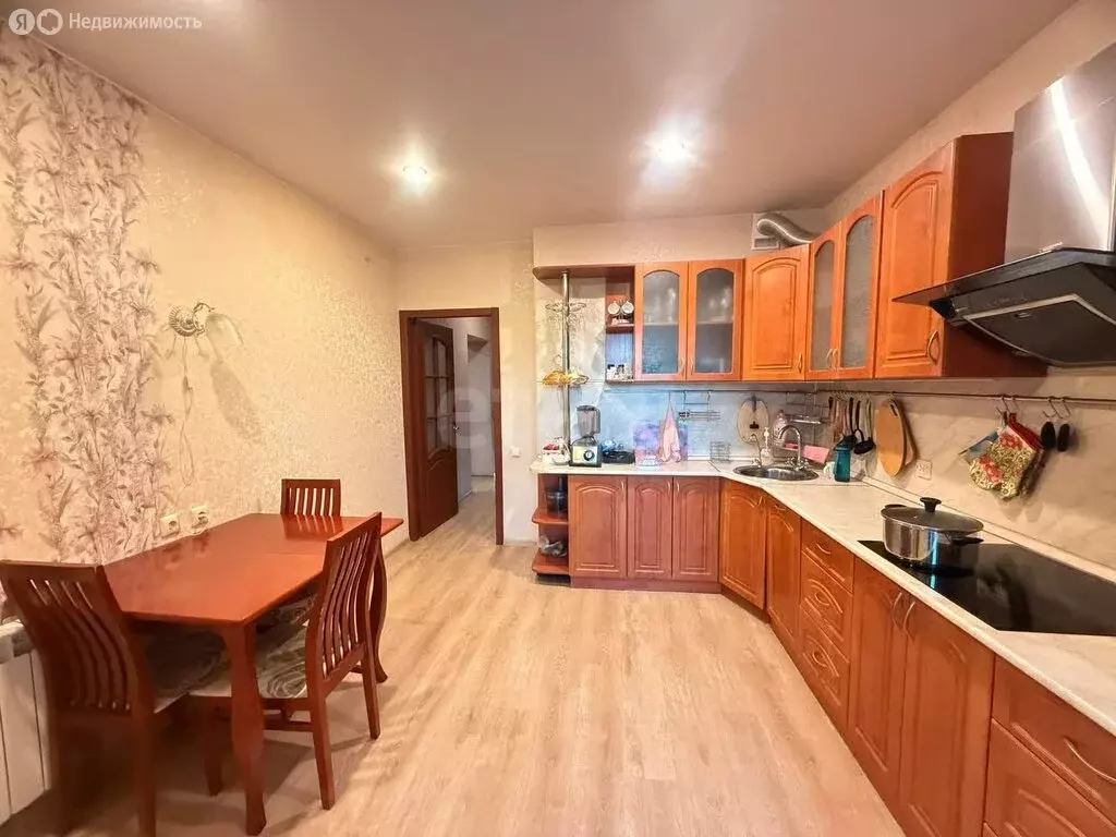 3-комнатная квартира: Архангельск, проспект Ломоносова, 13 (91.2 м) - Фото 1