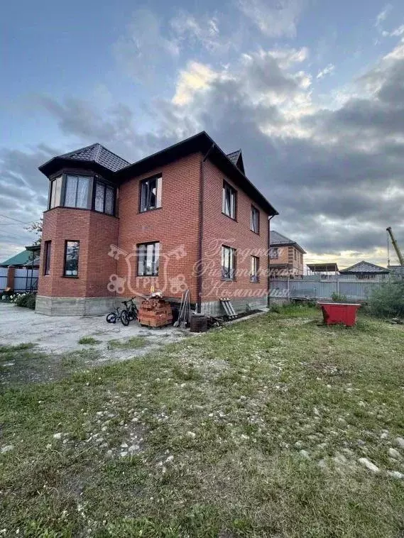 Дом в Иркутская область, Иркутск ул. Пржевальского, 84 (171 м) - Фото 1