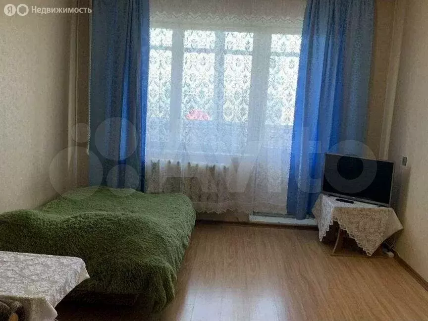 1-комнатная квартира: Калининград, улица Адмирала Макарова, 9 (40 м) - Фото 1