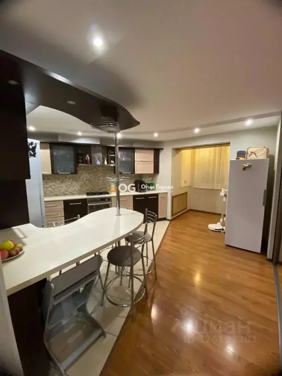 3-к кв. Брянская область, Брянск ул. Ромашина, 39 (85.0 м) - Фото 2