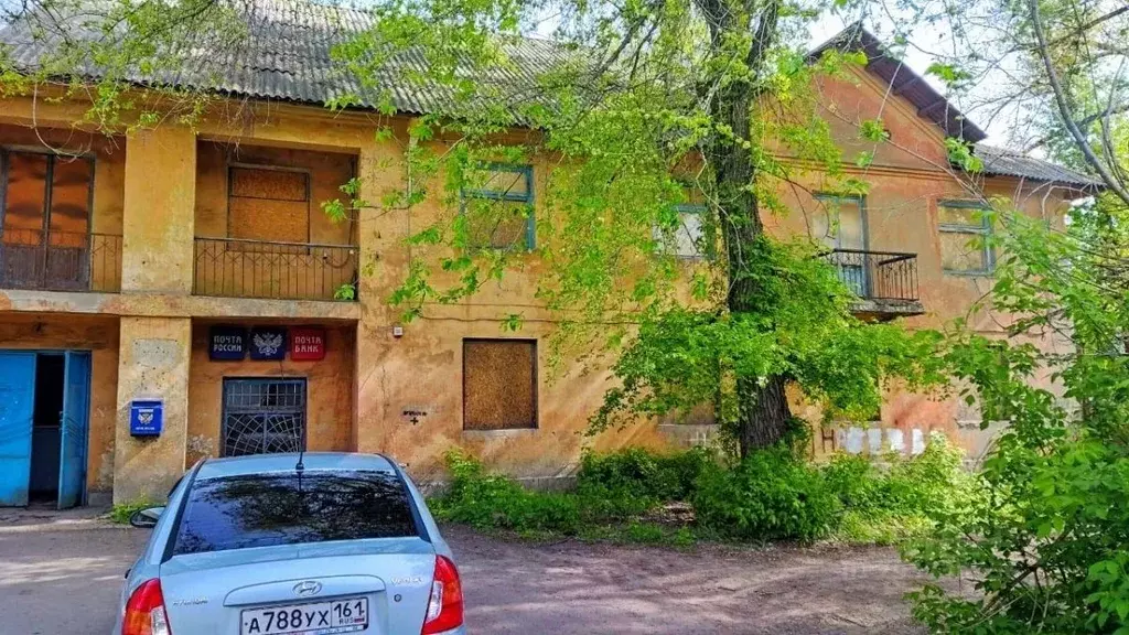 Помещение свободного назначения в Ростовская область, Гуково ул. ... - Фото 1