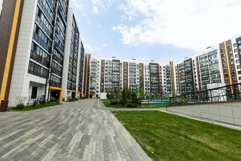 3-к кв. Татарстан, Казань ул. Разведчика Ахмерова, 7 (70.0 м) - Фото 1