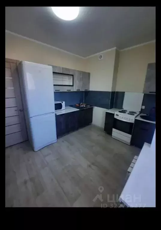 1-к кв. Белгородская область, Старый Оскол Заречье мкр, 17 (38.0 м) - Фото 0