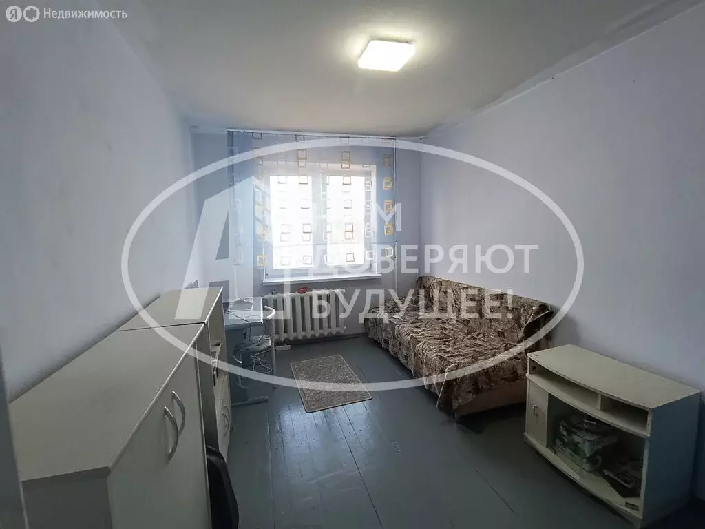 3-комнатная квартира: Добрянка, улица Гайдара, 11 (66 м) - Фото 1