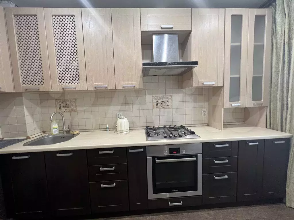 2-к. квартира, 47 м, 1/9 эт. - Фото 0