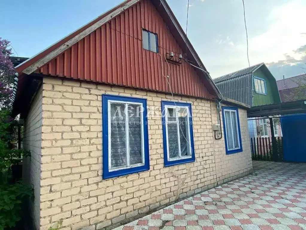 Дом в Белгородская область, Старооскольский городской округ, с. ... - Фото 1