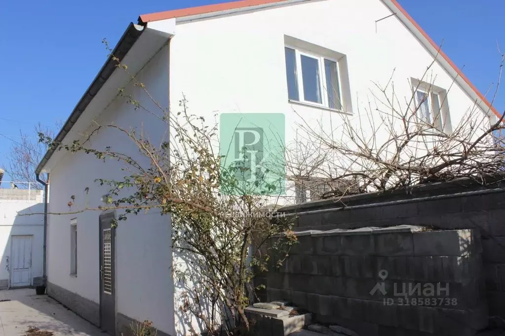 Дом в Севастополь спуск Степана разина, 8 (263 м) - Фото 1