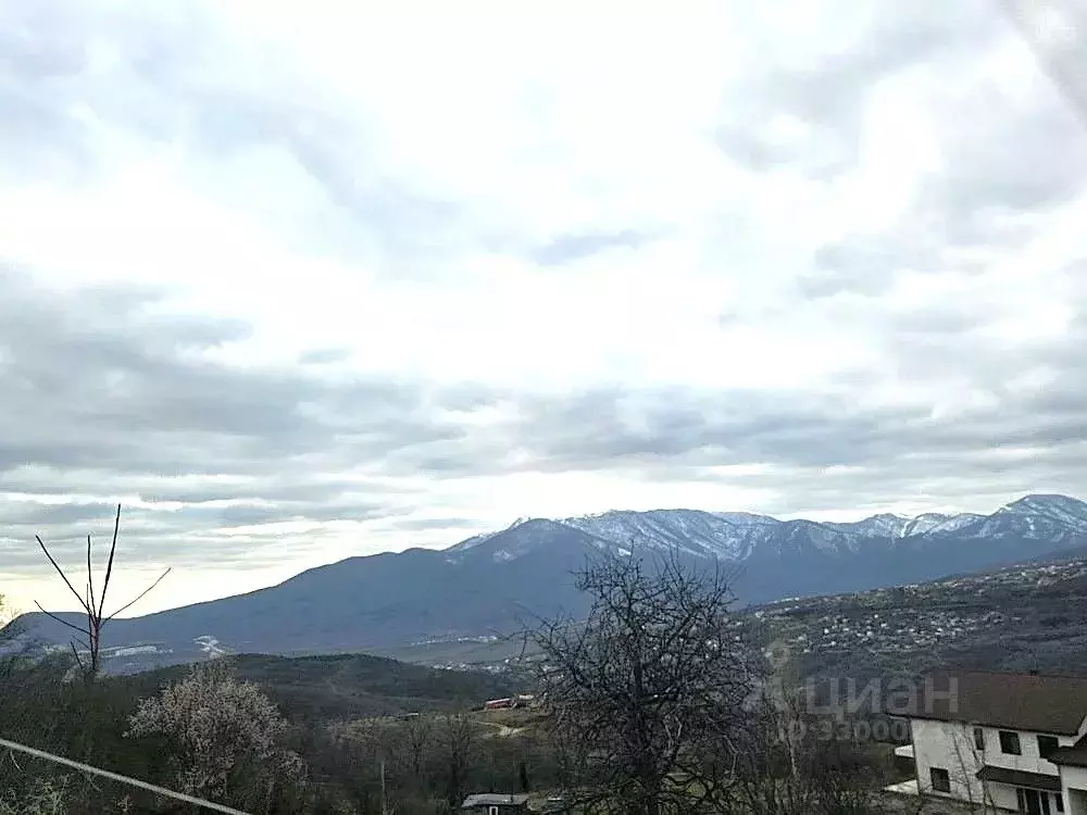 Участок в Крым, Алушта муниципальный округ, с. Лучистое ул. ... - Фото 2