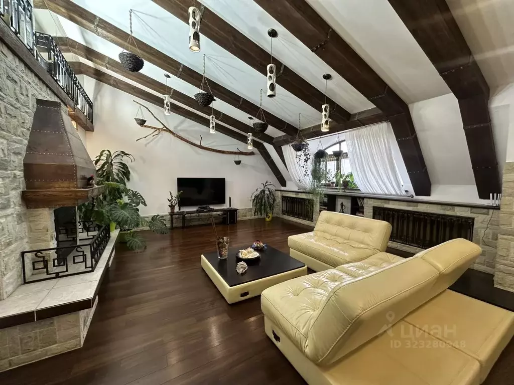 3-к кв. Омская область, Омск Съездовская ул., 29к1 (131.0 м) - Фото 0