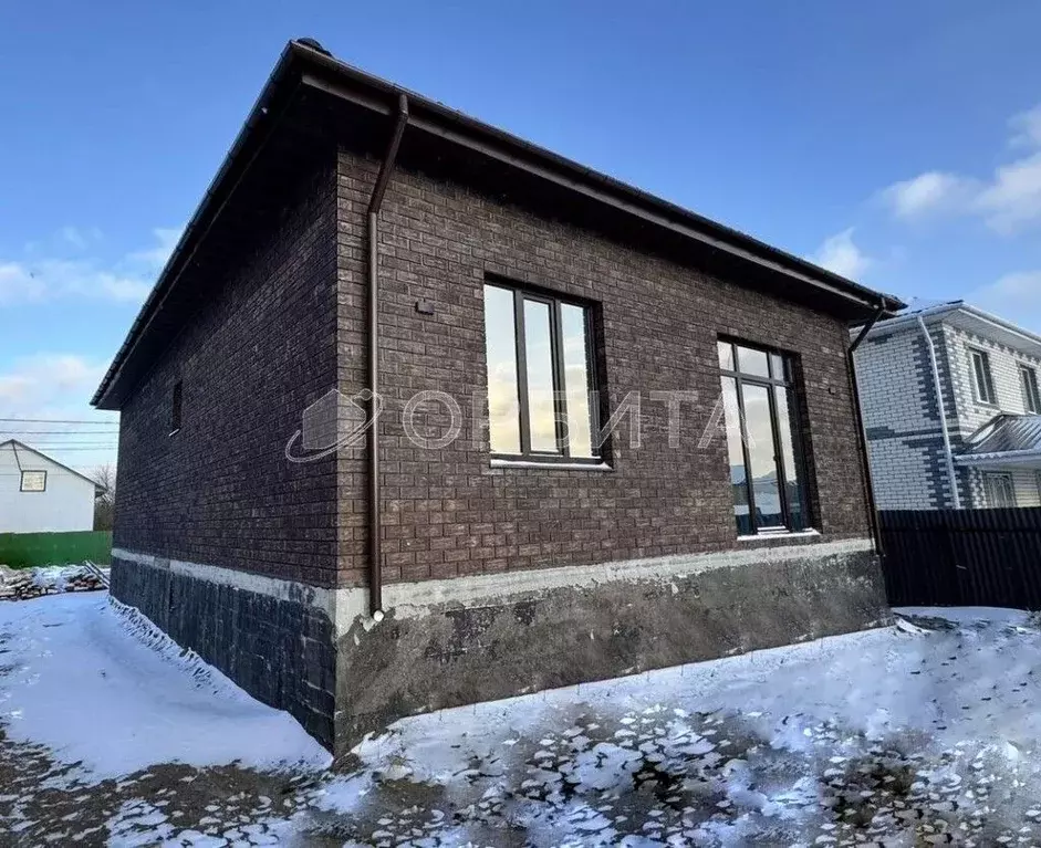 Дом в Тюменская область, Тюмень Казарово мкр, ул. Хамита Ярми (97 м) - Фото 2