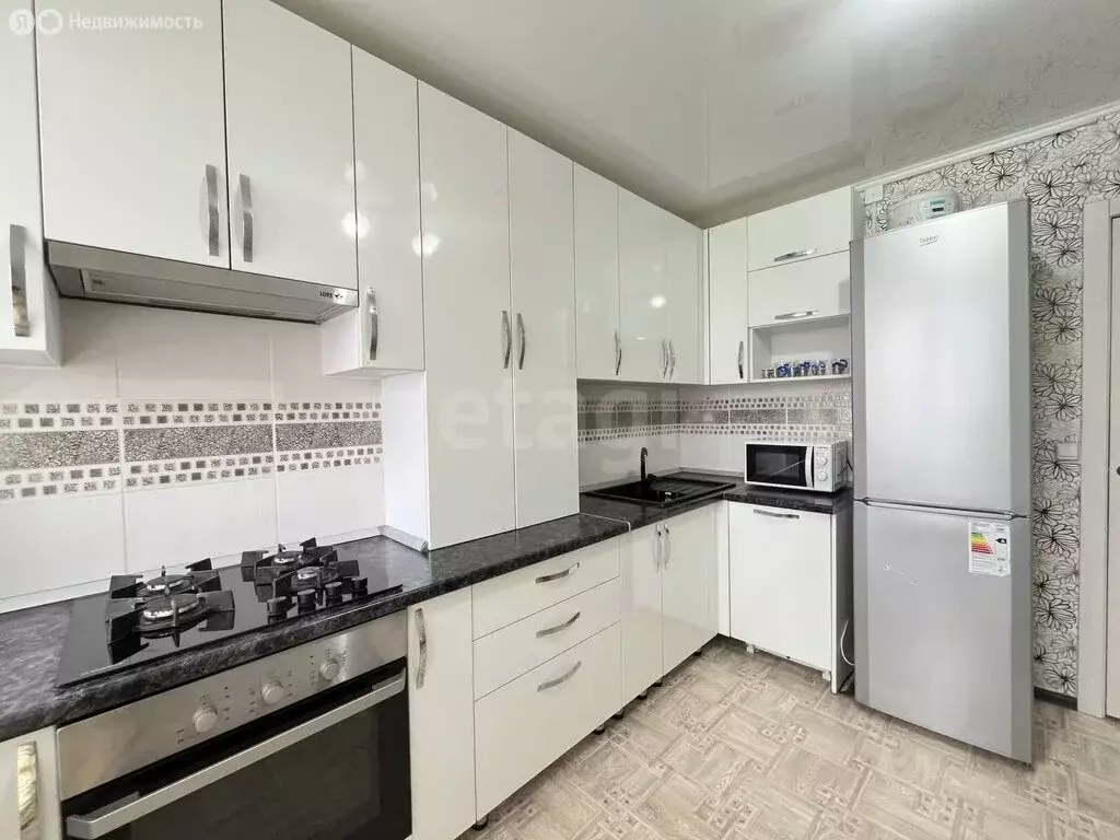 1-комнатная квартира: Кукмор, улица Гафиятуллина, 1Н (38.4 м) - Фото 1