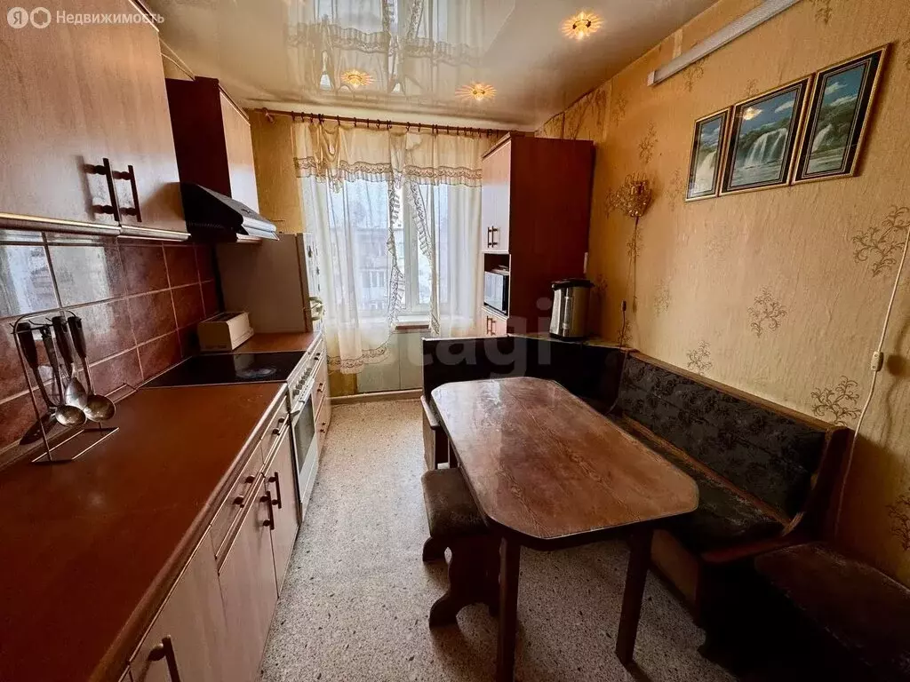 3-комнатная квартира: село Коряки, Колхозная улица, 26 (62.5 м) - Фото 1