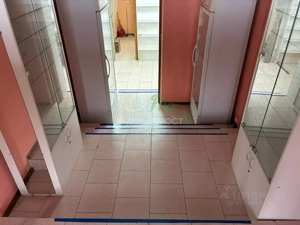 Помещение свободного назначения в Краснодарский край, Ейск Красная ... - Фото 1