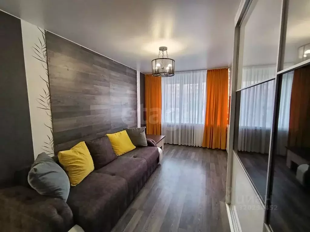 3-к кв. Псковская область, Псков ул. Юности, 1 (67.4 м) - Фото 1