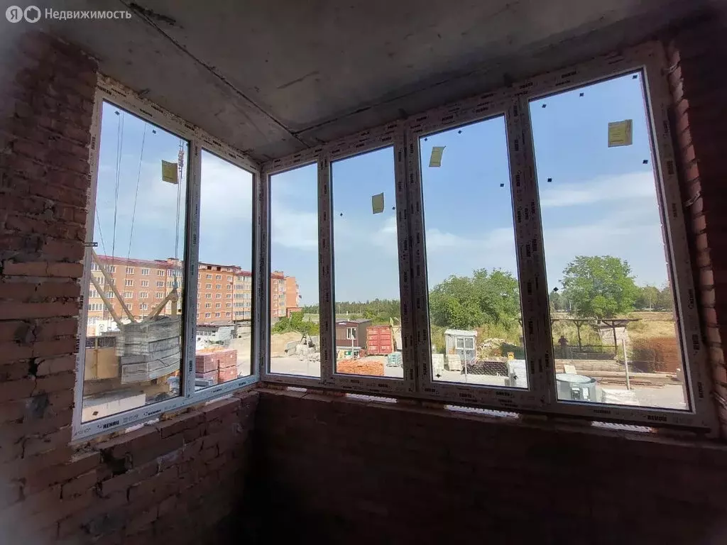 1-комнатная квартира: Гизель, улица 7-я Линия, 8 (40 м) - Фото 0