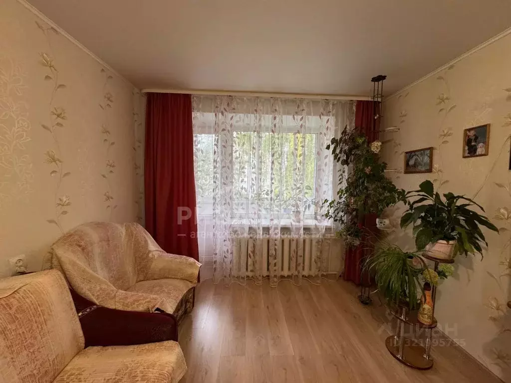 1-к кв. Брянская область, Брянск Авиационная ул., 18 (31.1 м) - Фото 0