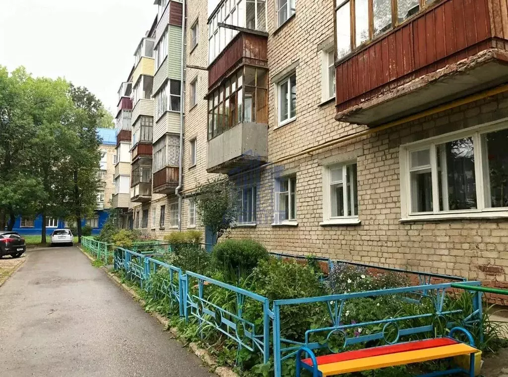 3-комнатная квартира: Чебоксары, улица Урукова, 3 (61.5 м) - Фото 1