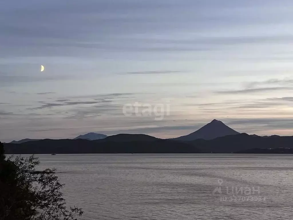 Гараж в Камчатский край, Петропавловск-Камчатский Кольцевая ул., 23 ... - Фото 1