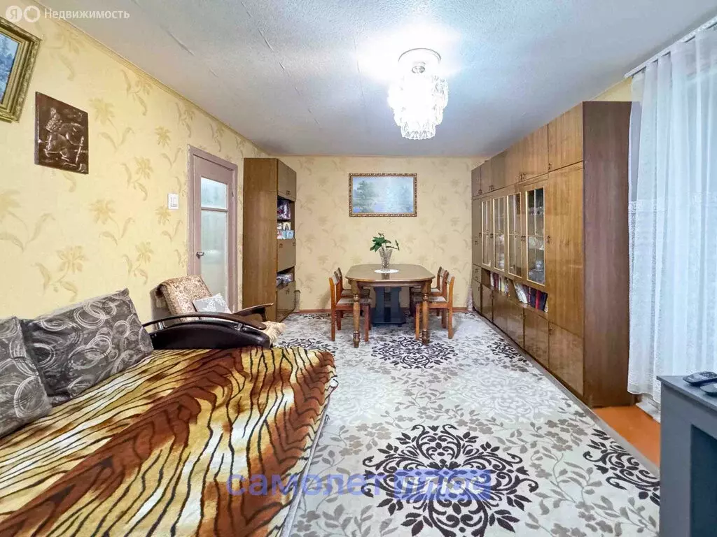 3-комнатная квартира: Новочебоксарск, улица Винокурова, 38 (63 м) - Фото 2