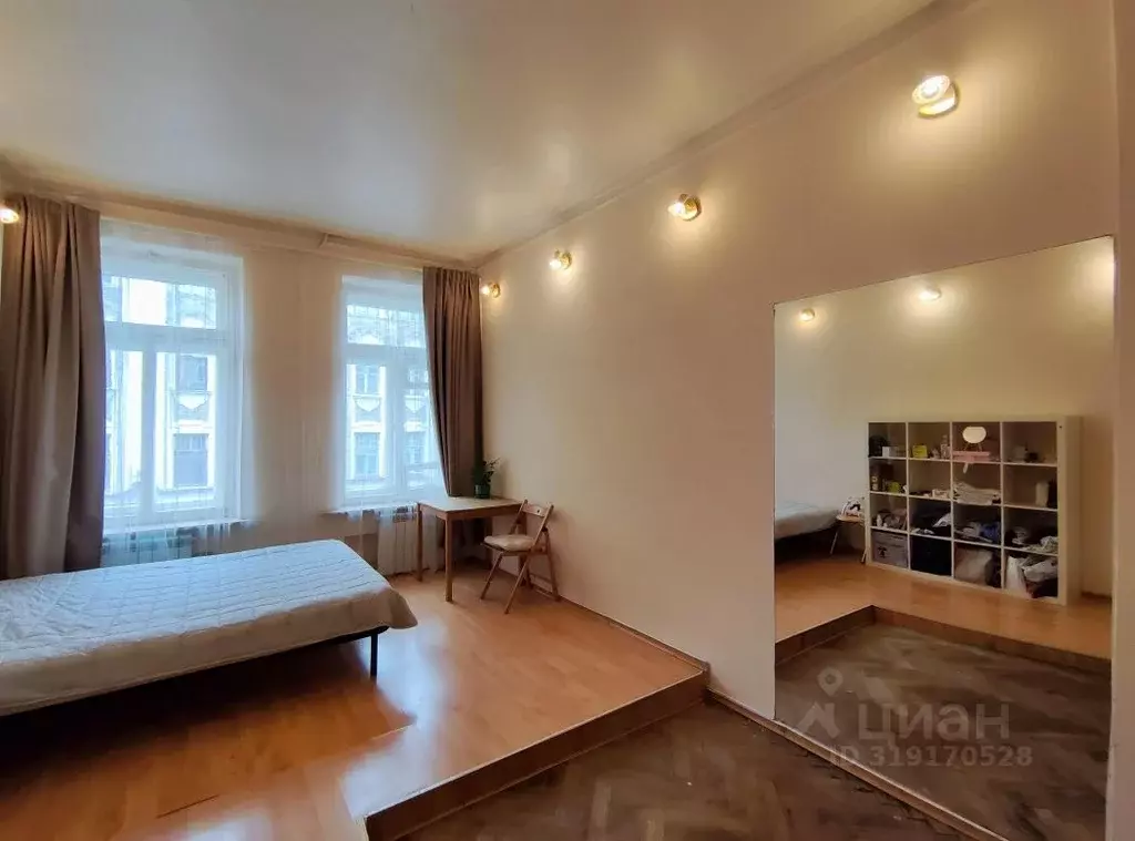 Комната Санкт-Петербург Каменноостровский просп., 18 (20.0 м) - Фото 1