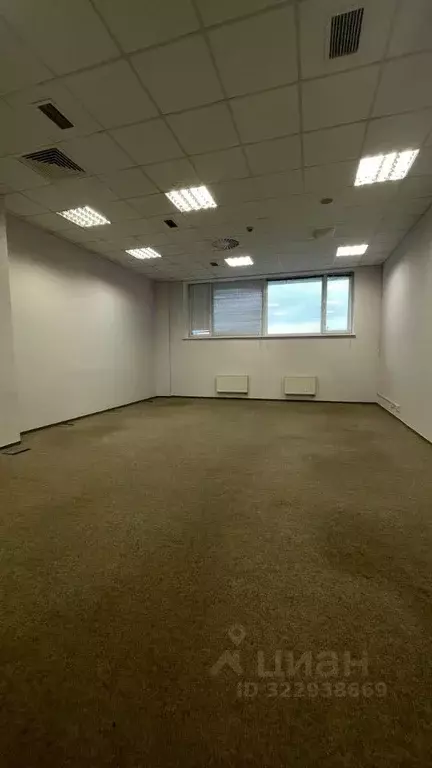 Помещение свободного назначения в Татарстан, Набережные Челны ул. ... - Фото 1